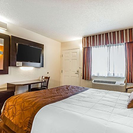 Rodeway Inn Wine Country Rohnert Park Buitenkant foto
