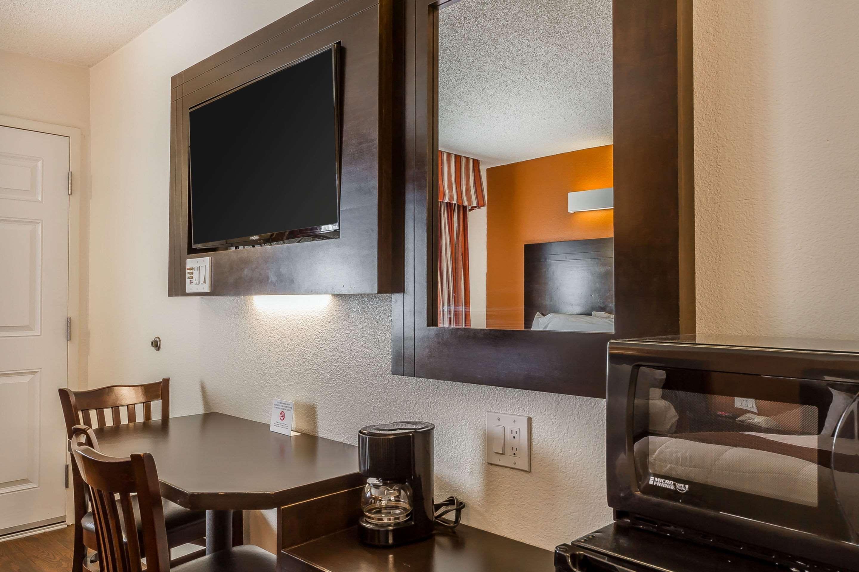 Rodeway Inn Wine Country Rohnert Park Buitenkant foto