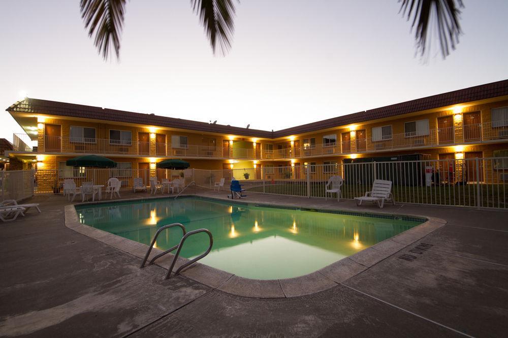 Rodeway Inn Wine Country Rohnert Park Buitenkant foto