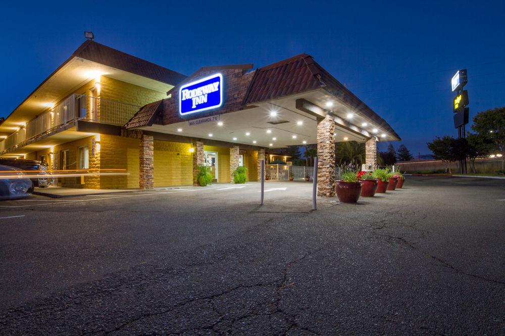 Rodeway Inn Wine Country Rohnert Park Buitenkant foto