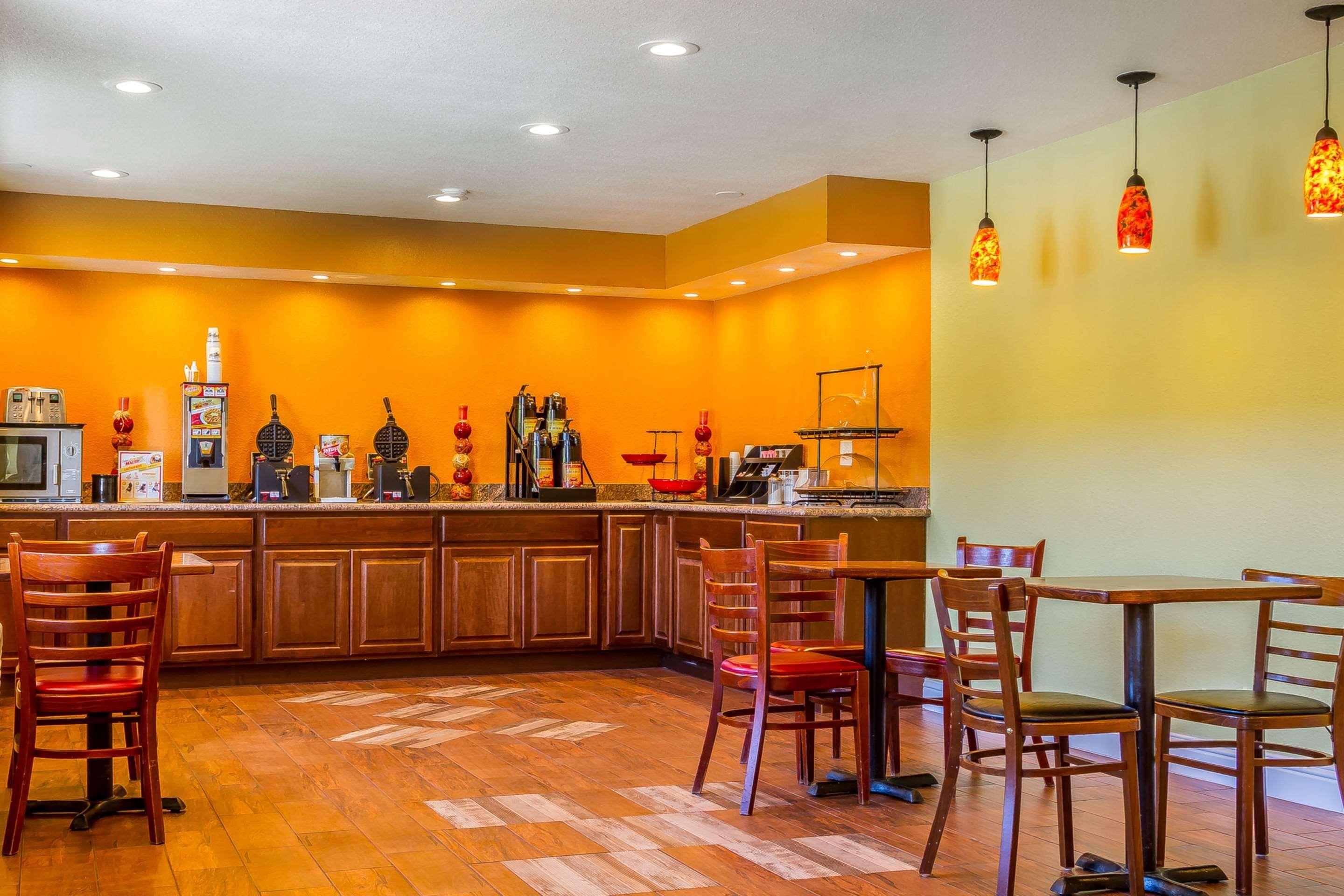 Rodeway Inn Wine Country Rohnert Park Buitenkant foto