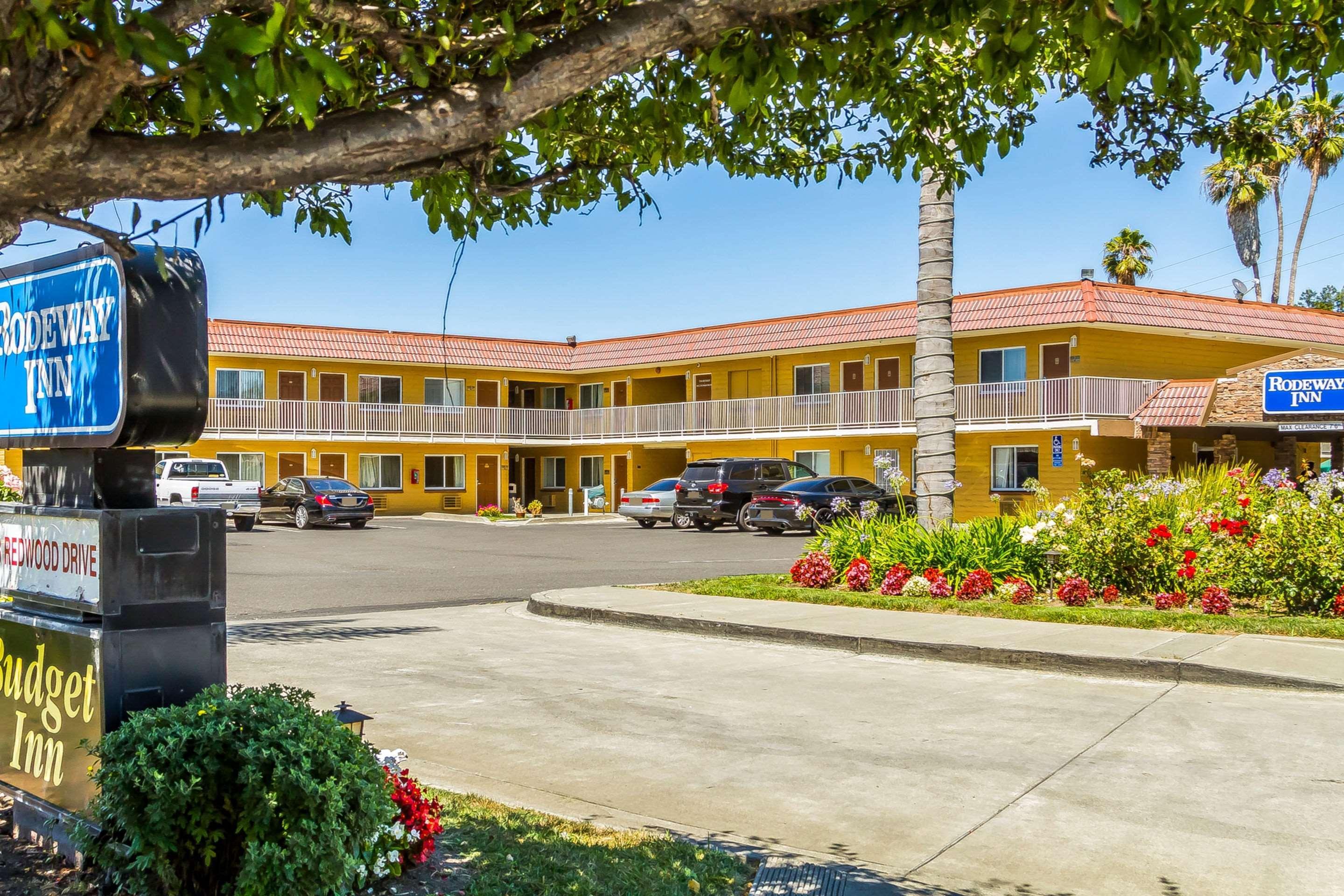 Rodeway Inn Wine Country Rohnert Park Buitenkant foto