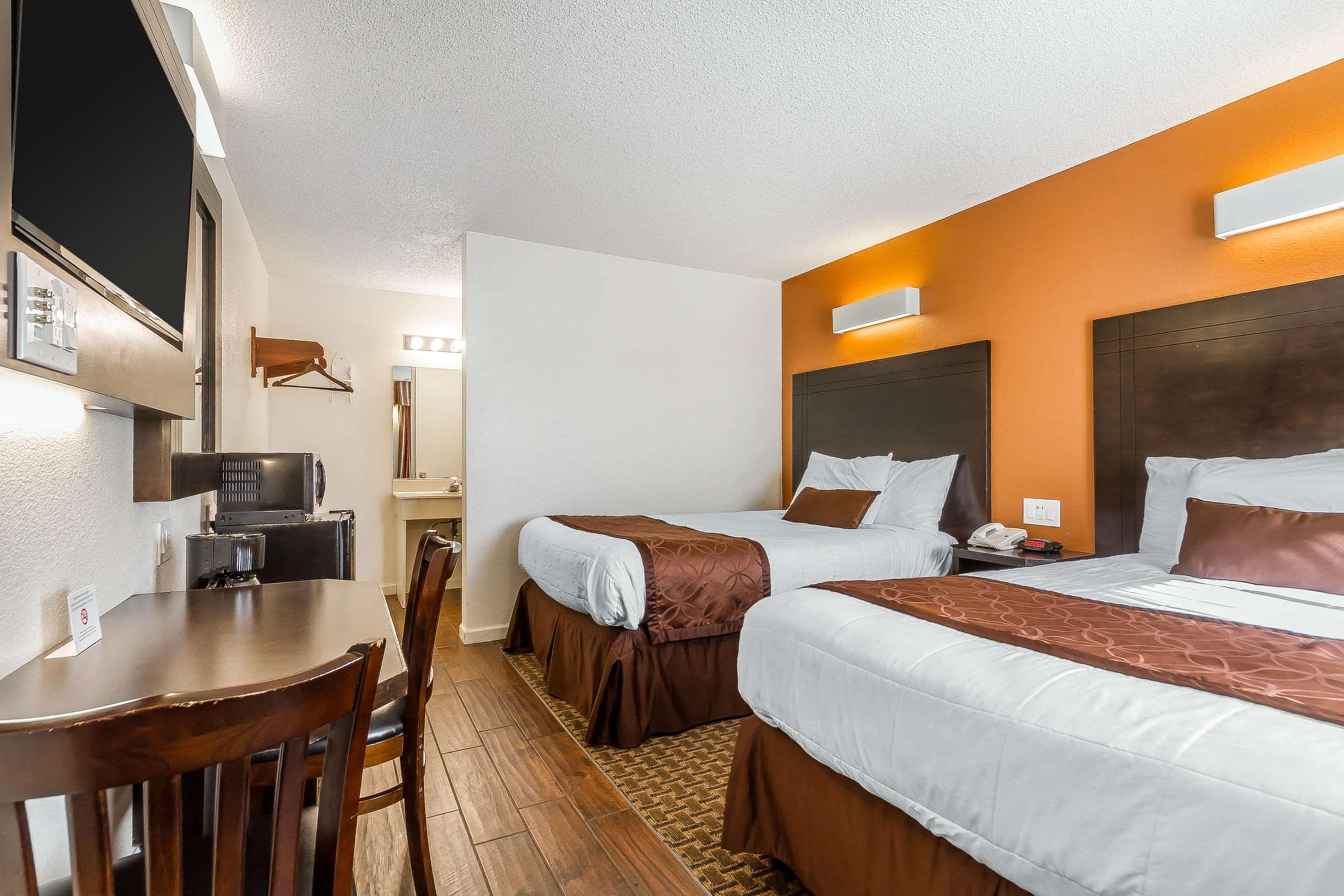 Rodeway Inn Wine Country Rohnert Park Buitenkant foto