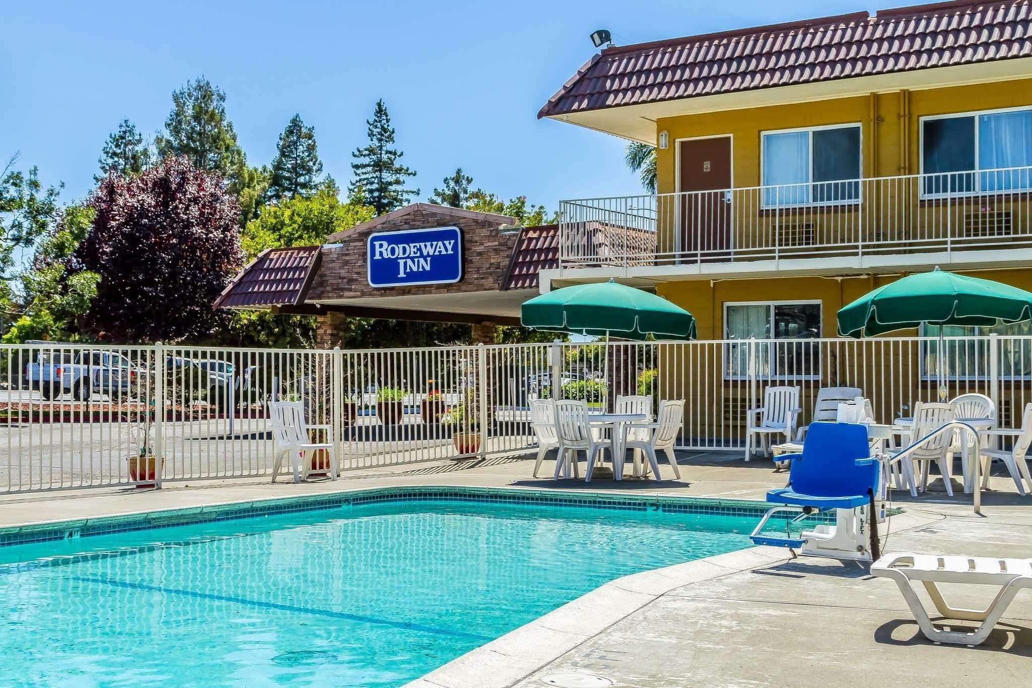 Rodeway Inn Wine Country Rohnert Park Buitenkant foto