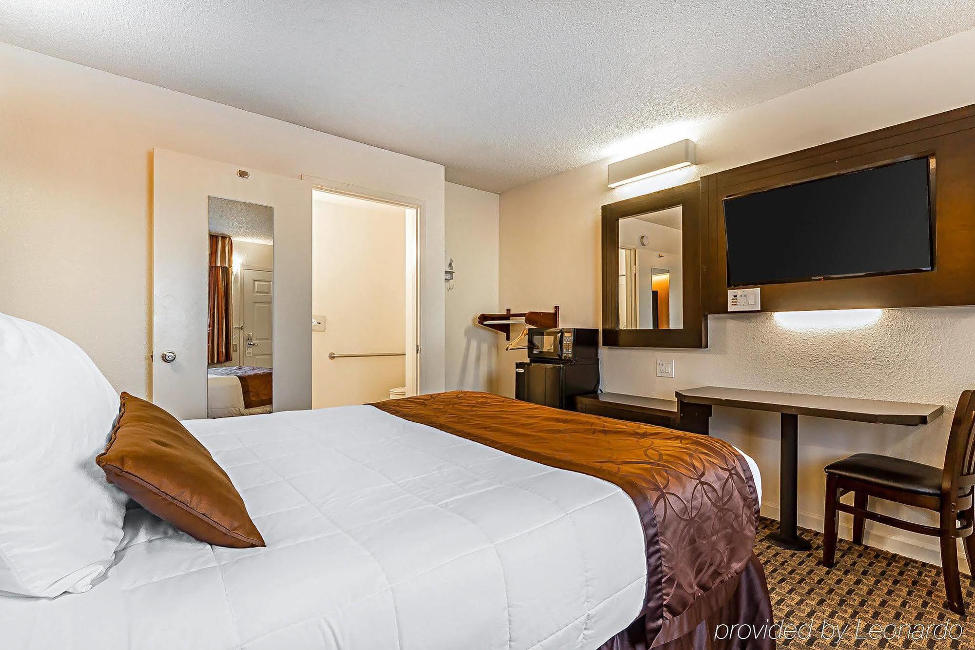 Rodeway Inn Wine Country Rohnert Park Buitenkant foto