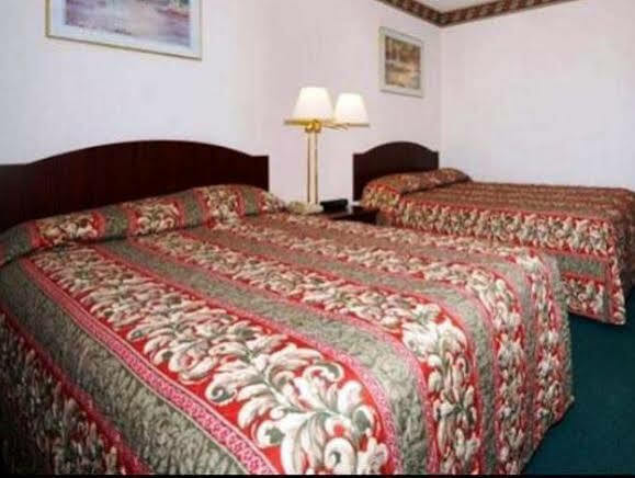 Rodeway Inn Wine Country Rohnert Park Buitenkant foto